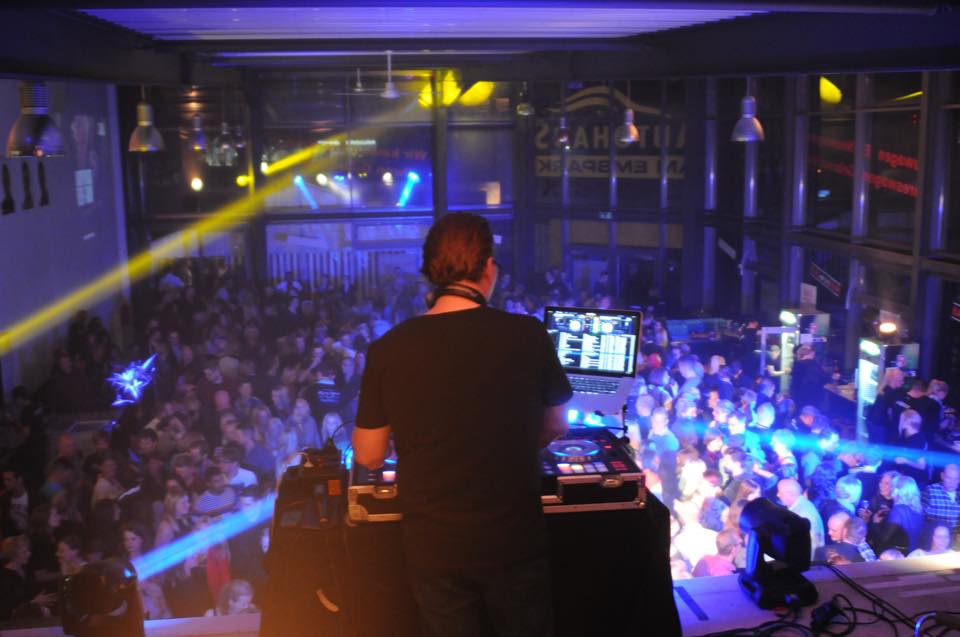 How Mike Built a Thriving Audio Business by Working All-night Parties That No One Else Wanted